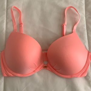 Victoria Secret Plunge bra in 34D